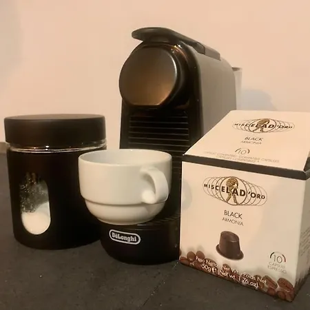 Comfortable ! Stylish ! Fully Air Conditioned ! アパート サーナ