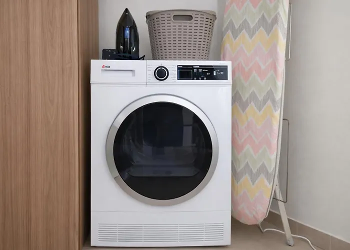 Comfortable ! Stylish ! Fully Air Conditioned ! Apartment