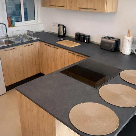 Comfortable ! Stylish ! Fully Air Conditioned ! Appartement *