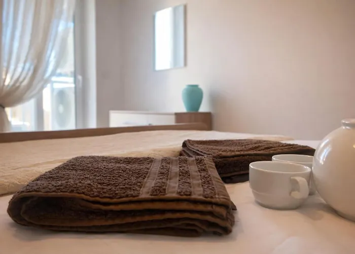 Comfortable ! Stylish ! Fully Air Conditioned ! Appartamento Sannat