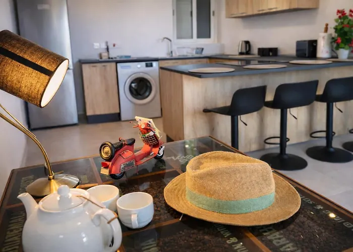 Comfortable ! Stylish ! Fully Air Conditioned ! *